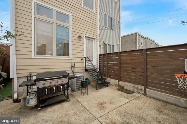 1942 TASKER ST, Philadelphia, PA 19145