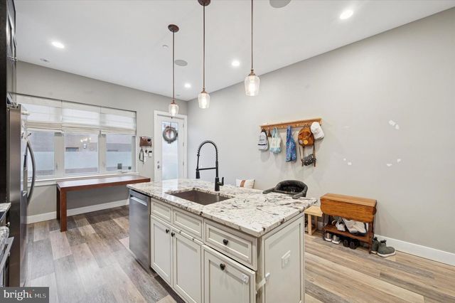 1942 TASKER ST, Philadelphia, PA 19145