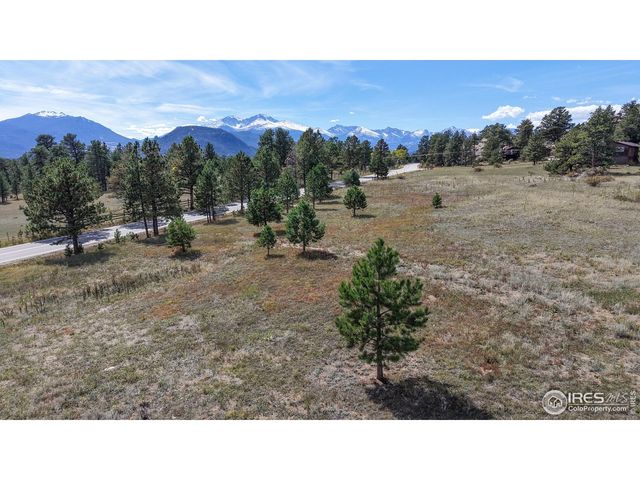1701 Devils Gulch Rd, Estes Park, CO 80517