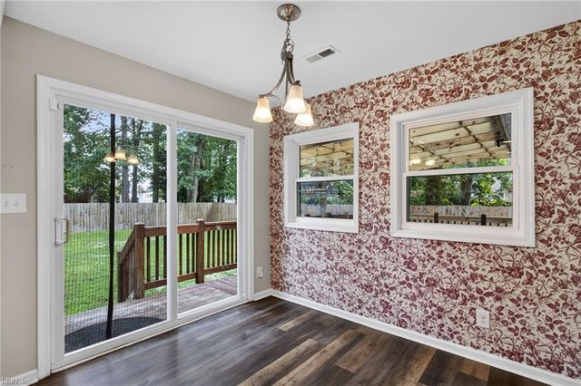 4936 Floral ST, Virginia Beach, VA 23462