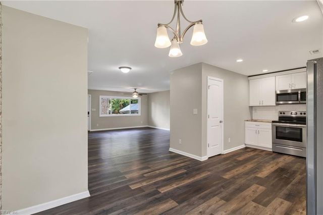 4936 Floral ST, Virginia Beach, VA 23462