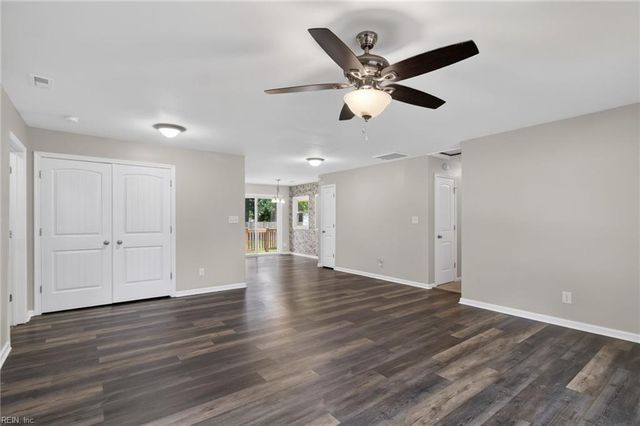 4936 Floral ST, Virginia Beach, VA 23462