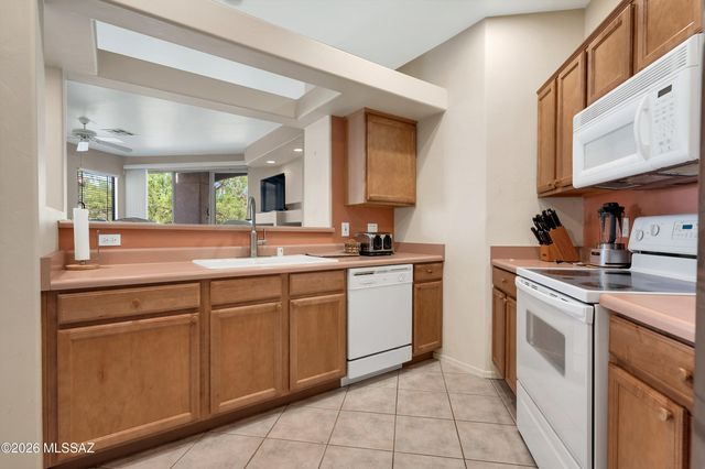 755 W Vistoso Highlands Dr Apt 121, Oro Valley, AZ 85755