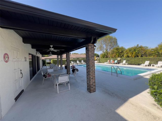 10198 Dovewood Lane A, Boynton Beach, FL 33436
