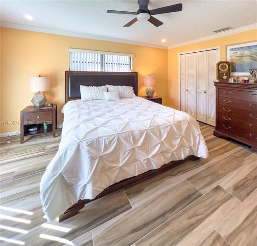 10198 Dovewood Lane A, Boynton Beach, FL 33436