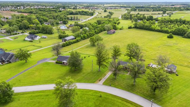 200 Kirk Drive, Nicholasville, KY 40356