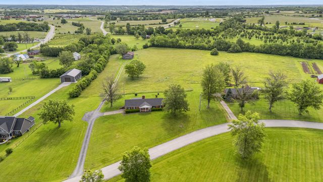 200 Kirk Drive, Nicholasville, KY 40356