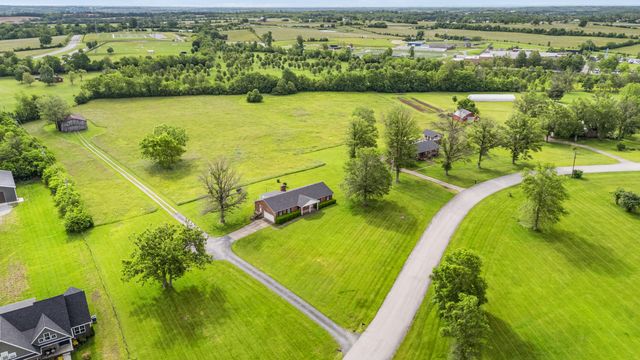 200 Kirk Drive, Nicholasville, KY 40356