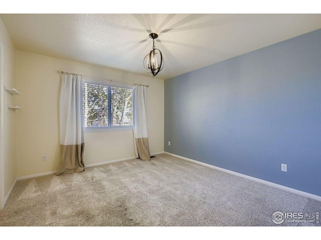 4172 Rocky Ford Dr, Loveland, CO 80538