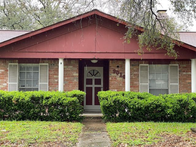 9010 Mellow Brook Drive, Houston, TX 77099