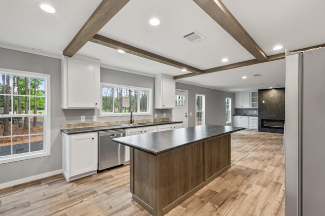 143 Bonanza Drive, Eutawville, SC 29048