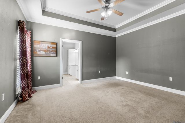 30453 Trace Ln, Walker, LA 70785