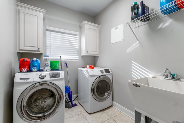 30453 Trace Ln, Walker, LA 70785