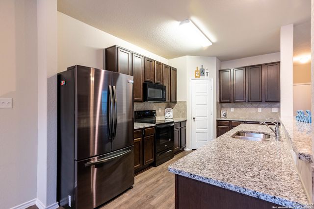 10428 GREEN PR, San Antonio, TX 78223
