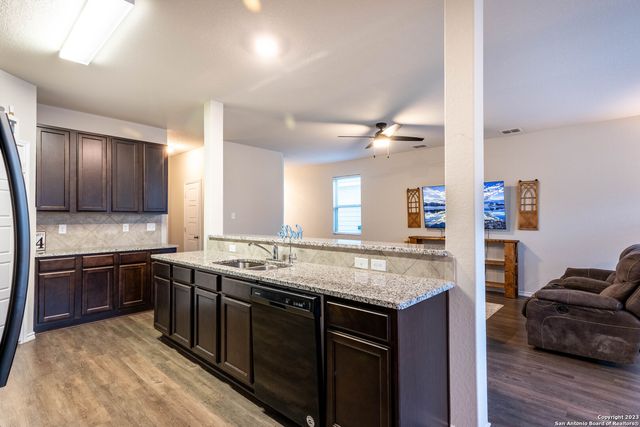 10428 GREEN PR, San Antonio, TX 78223