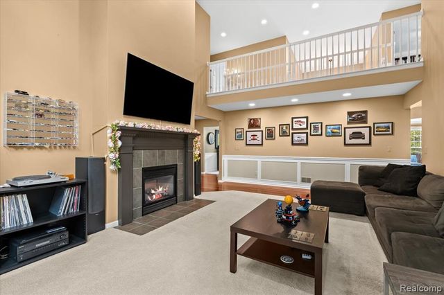 4583 Racewood Drive, Commerce Twp, MI 48382