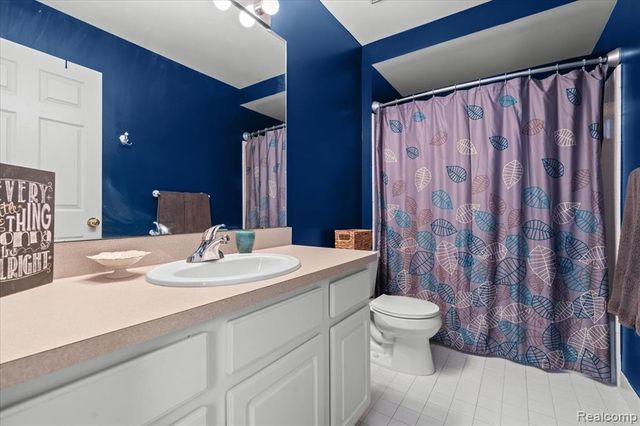 4583 Racewood Drive, Commerce Twp, MI 48382