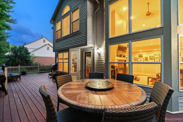 4583 Racewood Drive, Commerce Twp, MI 48382