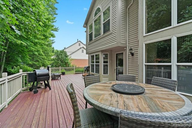 4583 Racewood Drive, Commerce Twp, MI 48382