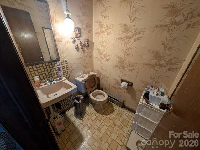 4 Wild Dogwood Trail, Mills River, NC 28759