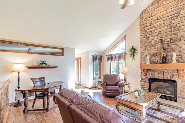 N1145 ROENA LANE, Hortonville, WI 54944
