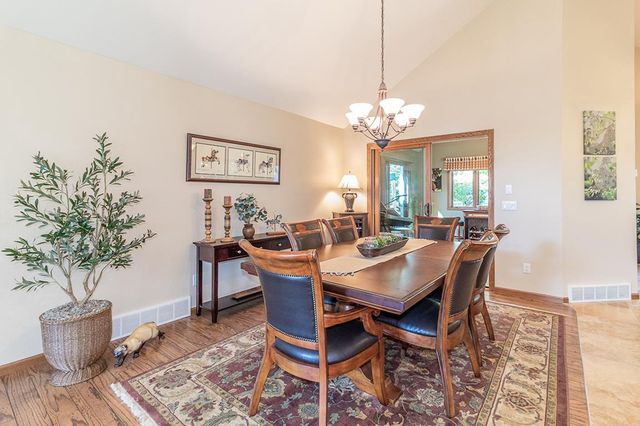 N1145 ROENA LANE, Hortonville, WI 54944