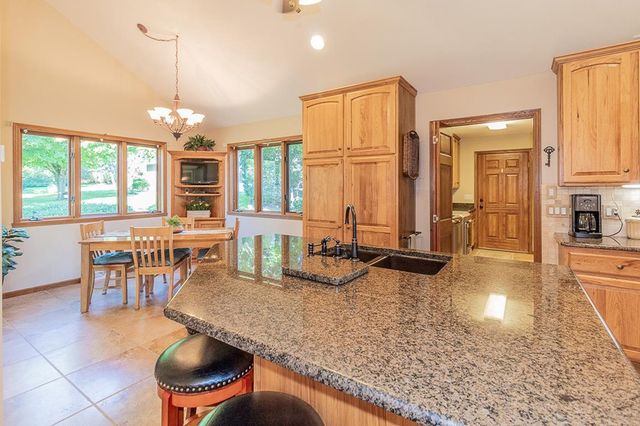 N1145 ROENA LANE, Hortonville, WI 54944