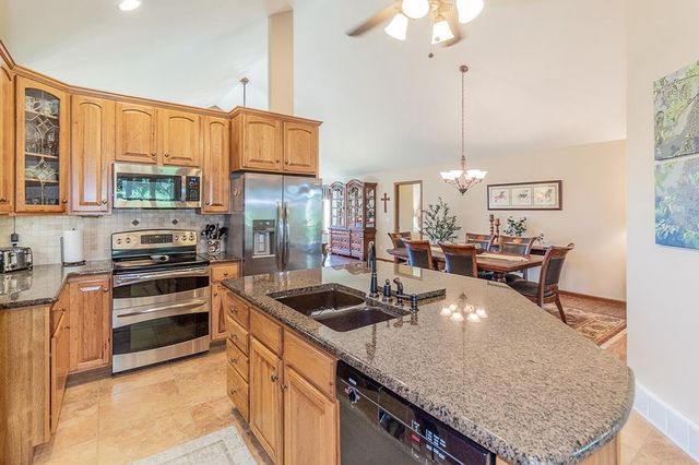 N1145 ROENA LANE, Hortonville, WI 54944