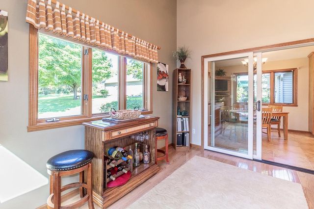 N1145 ROENA LANE, Hortonville, WI 54944