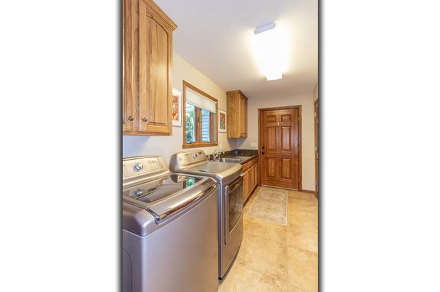 N1145 ROENA LANE, Hortonville, WI 54944