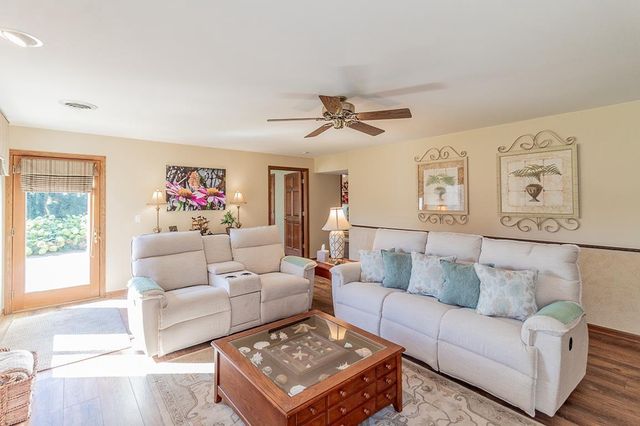 N1145 ROENA LANE, Hortonville, WI 54944