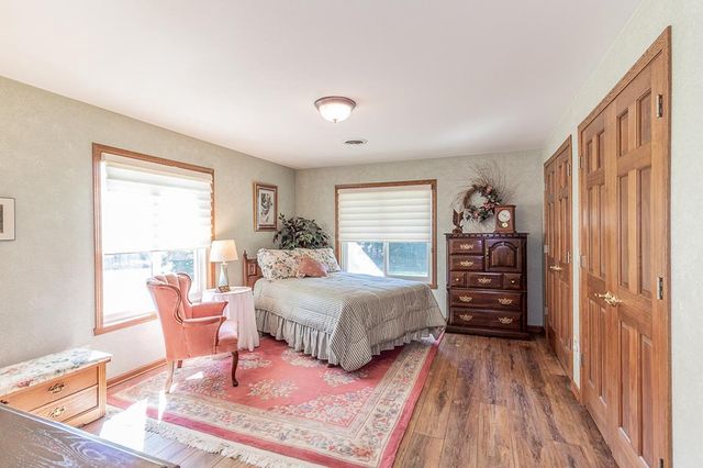 N1145 ROENA LANE, Hortonville, WI 54944