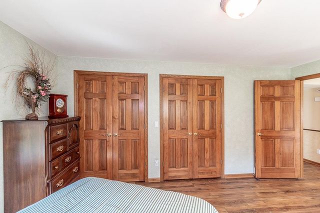 N1145 ROENA LANE, Hortonville, WI 54944