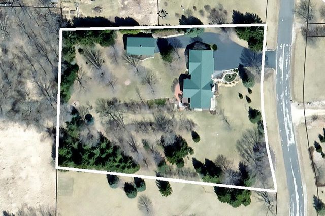 N1145 ROENA LANE, Hortonville, WI 54944