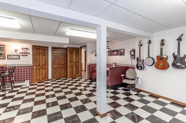 N1145 ROENA LANE, Hortonville, WI 54944
