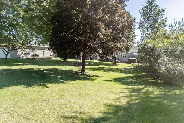 N1145 ROENA LANE, Hortonville, WI 54944