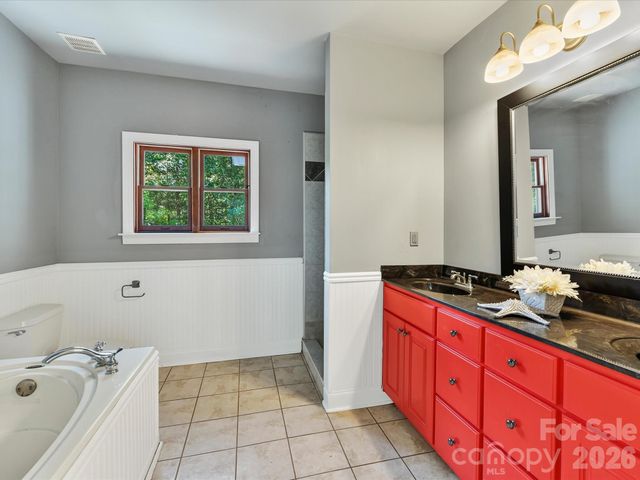 9821 Harvest Lane, Davidson, NC 28036