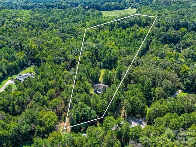 9821 Harvest Lane, Davidson, NC 28036