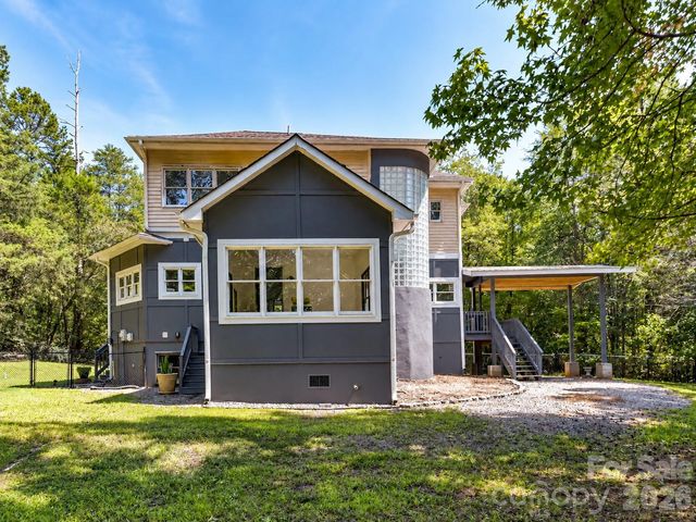 9821 Harvest Lane, Davidson, NC 28036
