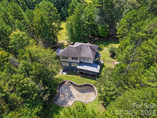 9821 Harvest Lane, Davidson, NC 28036