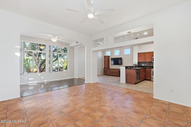 14097 N Forthcamp Court, Oro Valley, AZ 85755