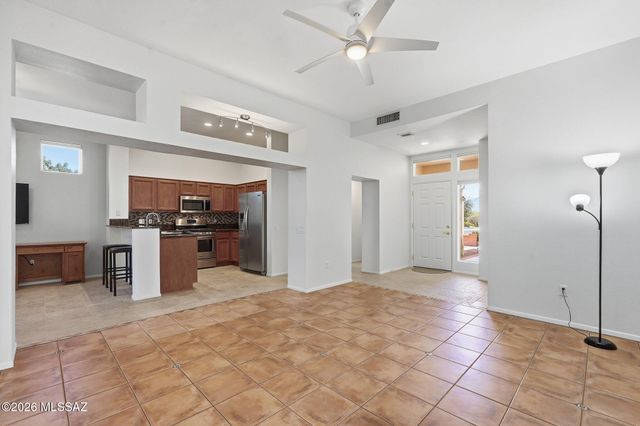 14097 N Forthcamp Court, Oro Valley, AZ 85755