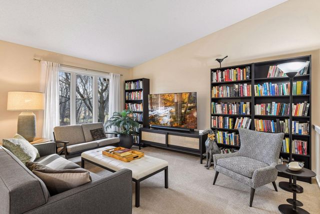 6356 Red Fox Lane, Edina, MN 55436