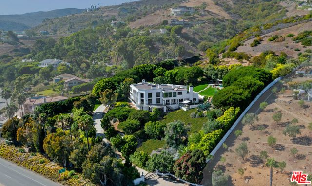 32597 Pacific Coast Highway, Malibu, CA 90265