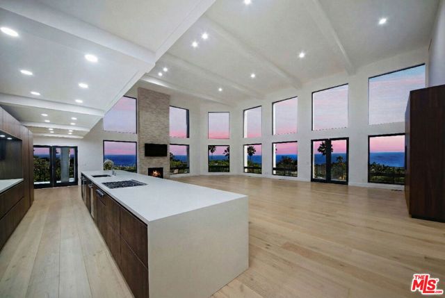 32597 Pacific Coast Highway, Malibu, CA 90265