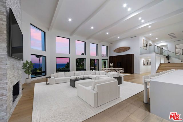 32597 Pacific Coast Highway, Malibu, CA 90265