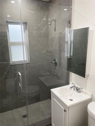 170 SW 63rd Ct, Miami, FL 33144