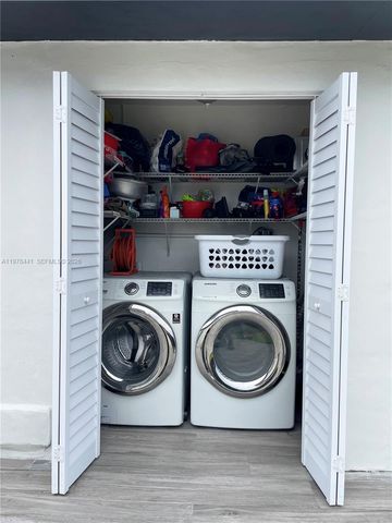 170 SW 63rd Ct, Miami, FL 33144