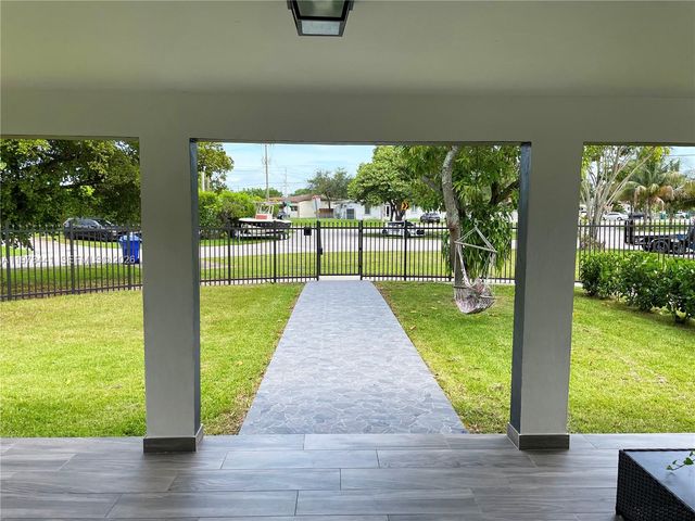 170 SW 63rd Ct, Miami, FL 33144