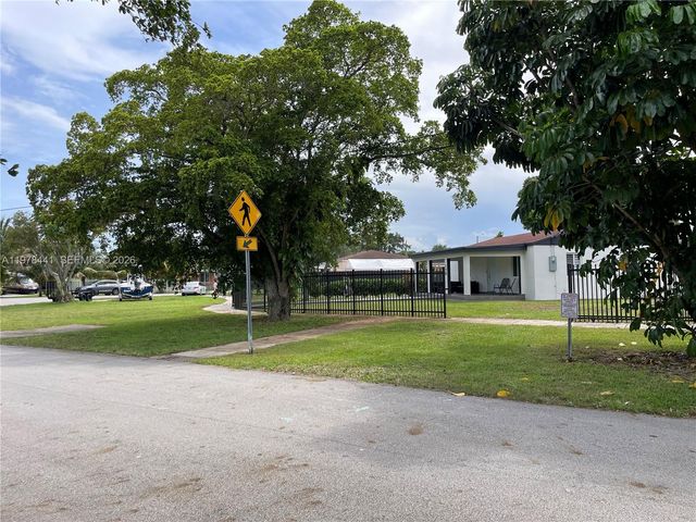 170 SW 63rd Ct, Miami, FL 33144